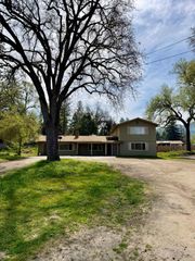 48963 River Park Rd # 3, Oakhurst, CA 93644