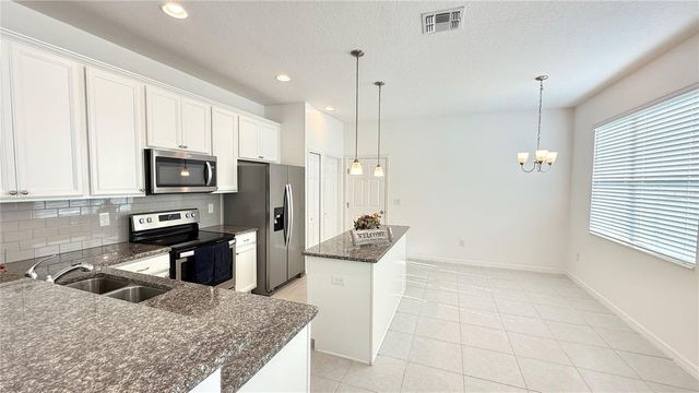 2276 SEDGE GRASS WAY, Orlando, FL 32824