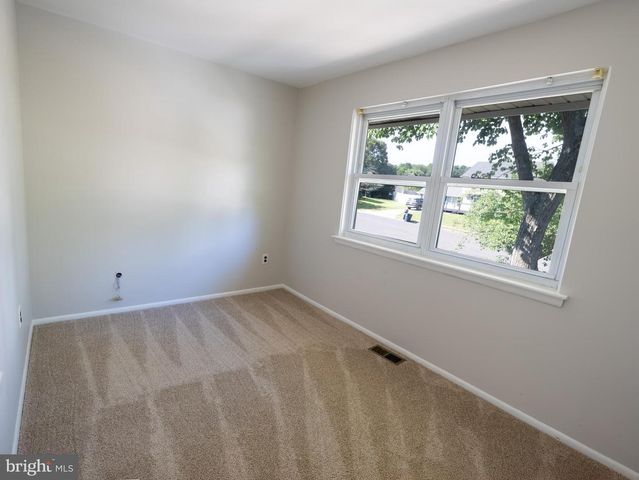 622 WESTOVER CT, Williamstown, NJ 08094