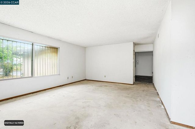 26 Polaris Dr, Pittsburg, CA 94565