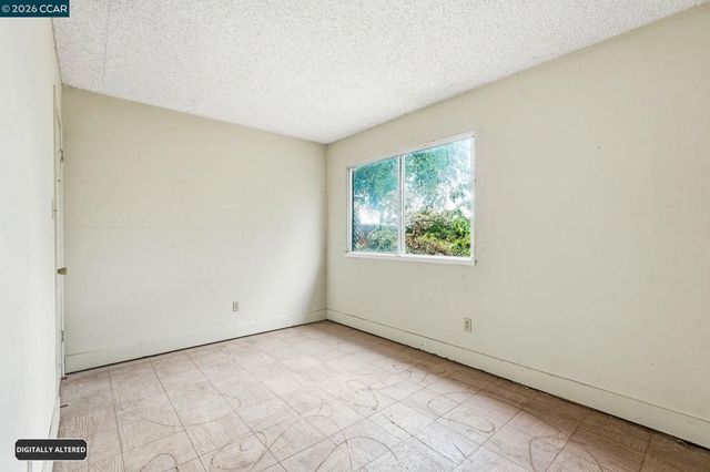 26 Polaris Dr, Pittsburg, CA 94565