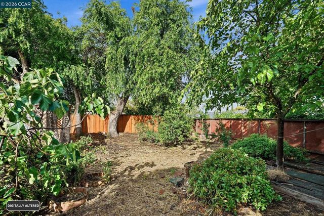 26 Polaris Dr, Pittsburg, CA 94565