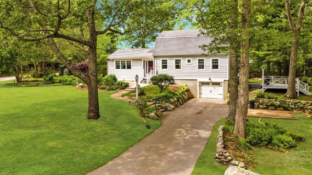 24 Stenton Avenue, Westerly, RI 02891