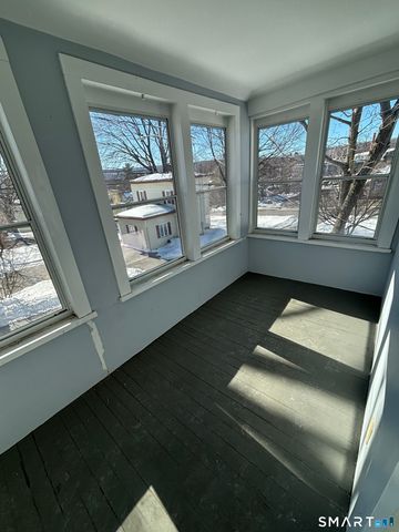 11 Roberts Street 2, Bristol, CT 06010