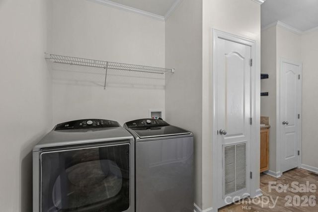 10429 Starwood Drive, Charlotte, NC 28215