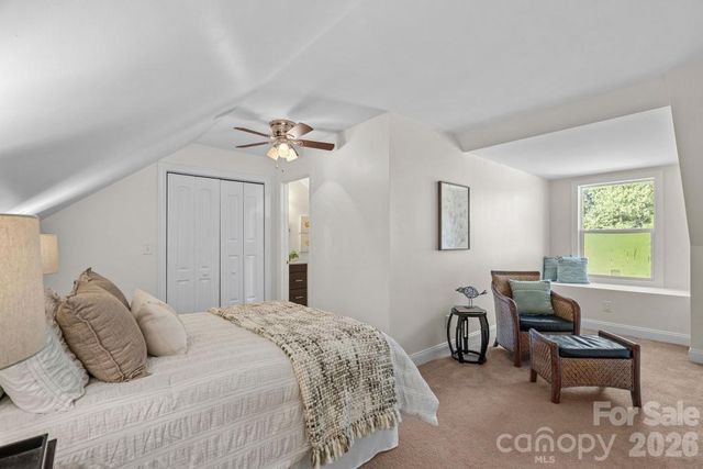 10429 Starwood Drive, Charlotte, NC 28215
