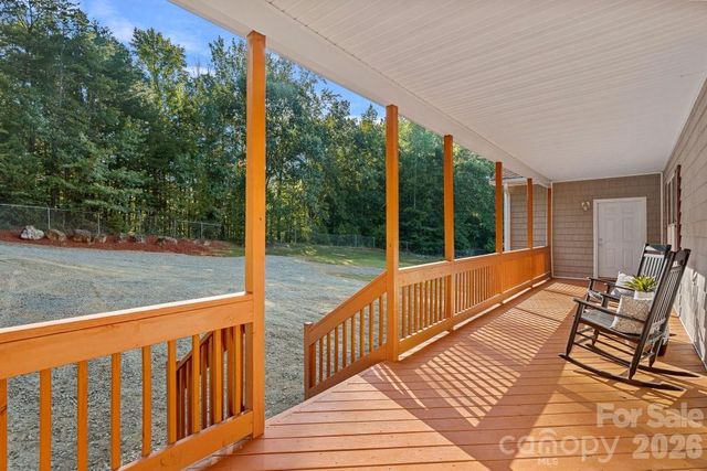 10429 Starwood Drive, Charlotte, NC 28215