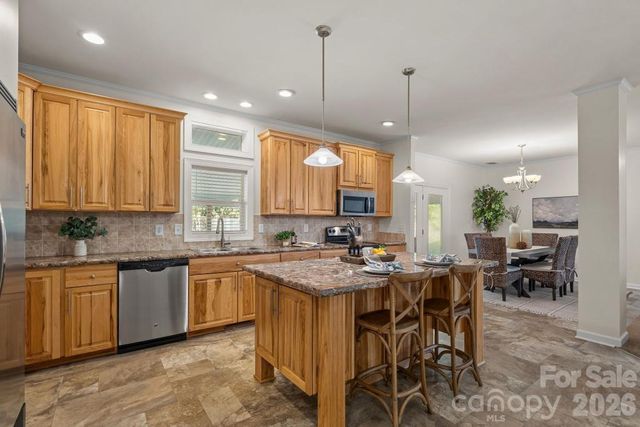10429 Starwood Drive, Charlotte, NC 28215