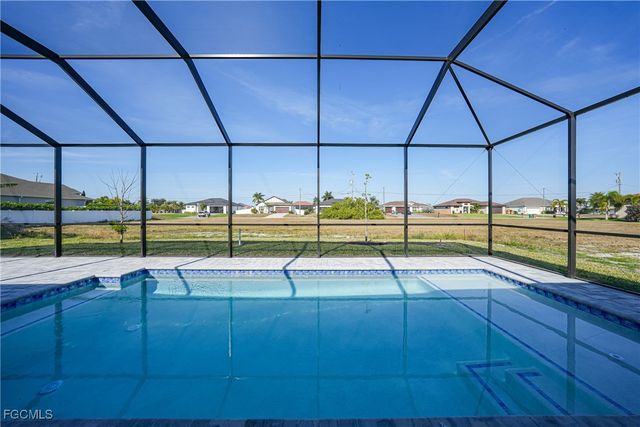 3405 NW 8th TER, Cape Coral, FL 33993