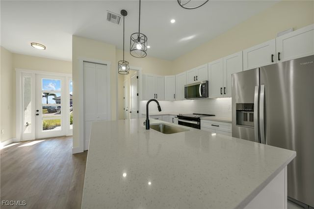 3405 NW 8th TER, Cape Coral, FL 33993