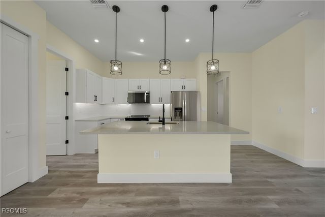 3405 NW 8th TER, Cape Coral, FL 33993