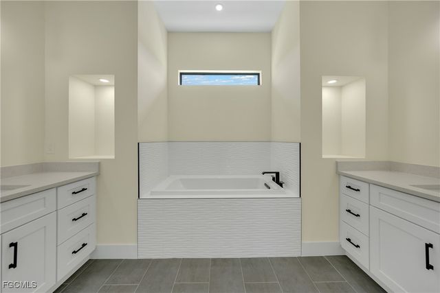 3405 NW 8th TER, Cape Coral, FL 33993