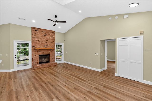 329 SUN OAKS COURT, Lake Mary, FL 32746