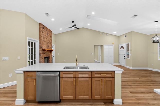 329 SUN OAKS COURT, Lake Mary, FL 32746