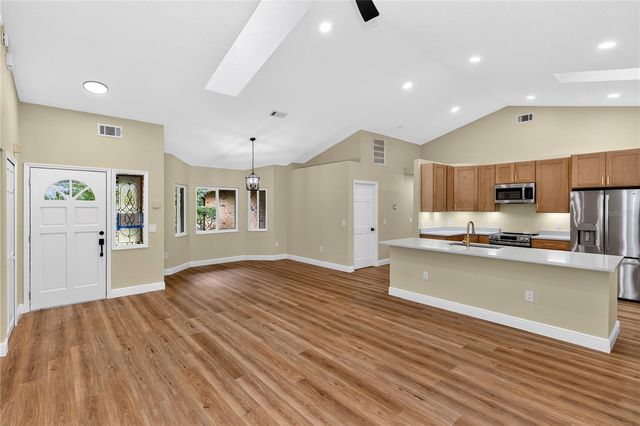 329 SUN OAKS COURT, Lake Mary, FL 32746