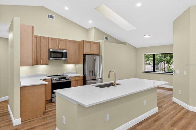 329 SUN OAKS COURT, Lake Mary, FL 32746