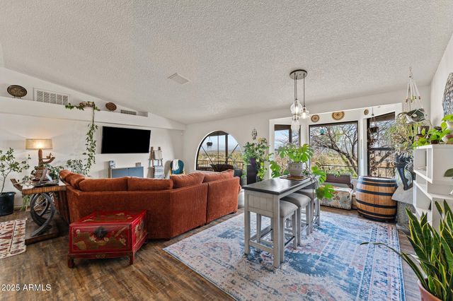 969 S Saguaro Drive, Wickenburg, AZ 85390