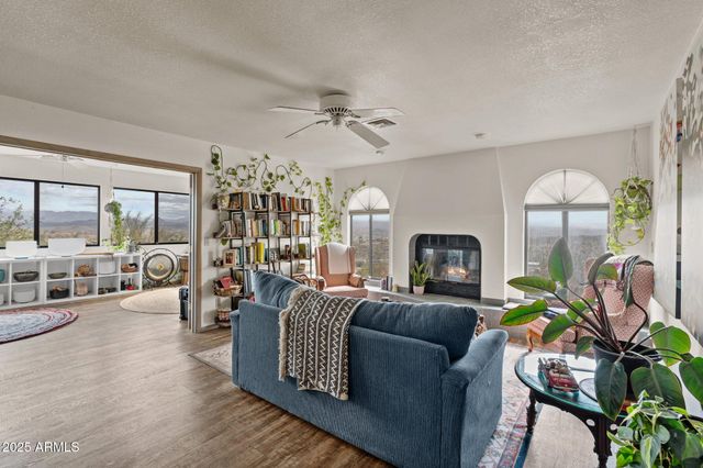 969 S Saguaro Drive, Wickenburg, AZ 85390