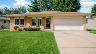 5579 Chadbourne Drive, Sterling Heights, MI 48310