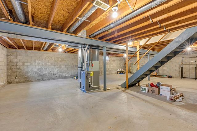 210 4th St, Beaver, PA 15009