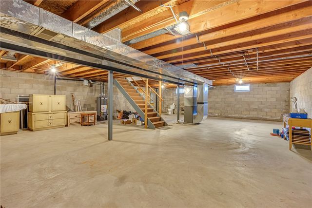 210 4th St, Beaver, PA 15009