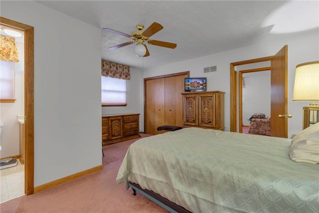 210 4th St, Beaver, PA 15009