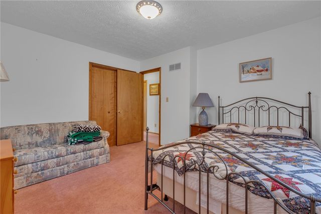 210 4th St, Beaver, PA 15009