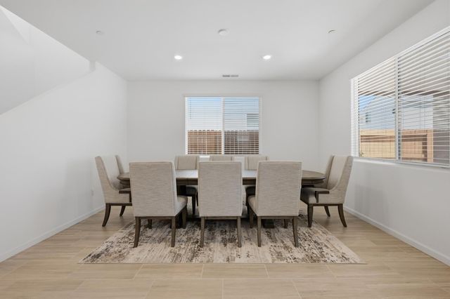 8852 Boes Way, Sacramento, CA 95829
