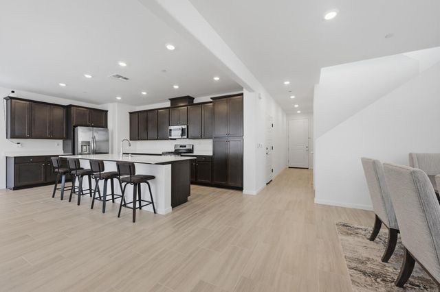 8852 Boes Way, Sacramento, CA 95829
