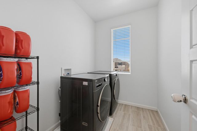 8852 Boes Way, Sacramento, CA 95829