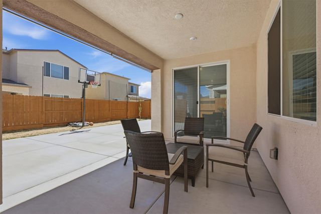 8852 Boes Way, Sacramento, CA 95829