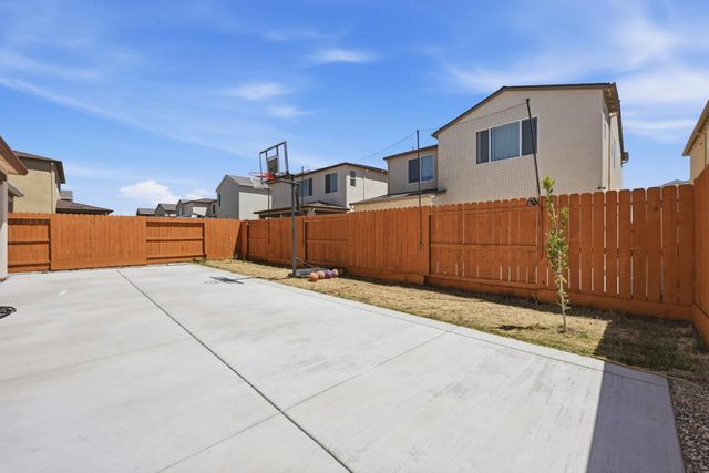 8852 Boes Way, Sacramento, CA 95829