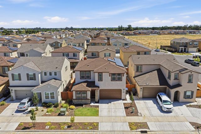 8852 Boes Way, Sacramento, CA 95829