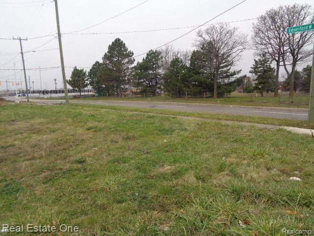 5230 LINWOOD Street, Detroit, MI 48208