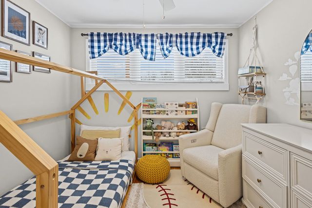 42 W Taylor Road, Lombard, IL 60148