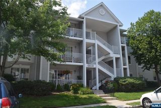 1104 Sage Court, Mahwah, NJ 07430