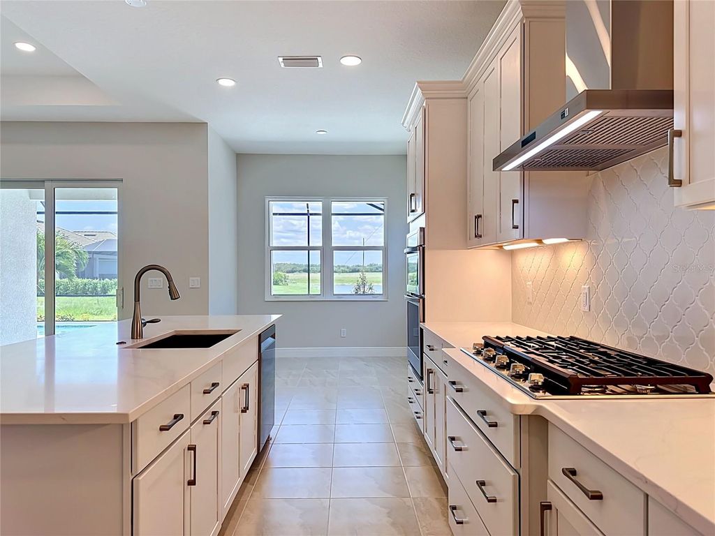 Image 11 of property listing at 239 MONET TRAIL, Bradenton, FL 34212