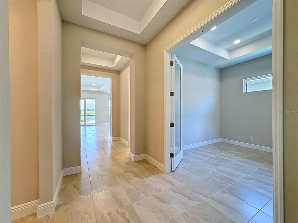 Image 5 of property listing at 239 MONET TRAIL, Bradenton, FL 34212