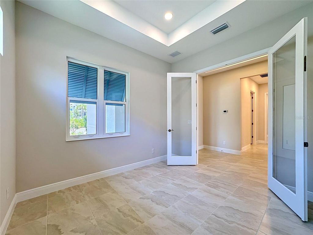 Image 7 of property listing at 239 MONET TRAIL, Bradenton, FL 34212
