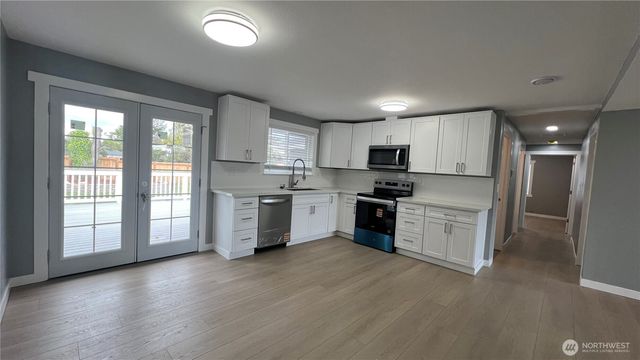 7643 S Ainsworth Avenue, Tacoma, WA 98408