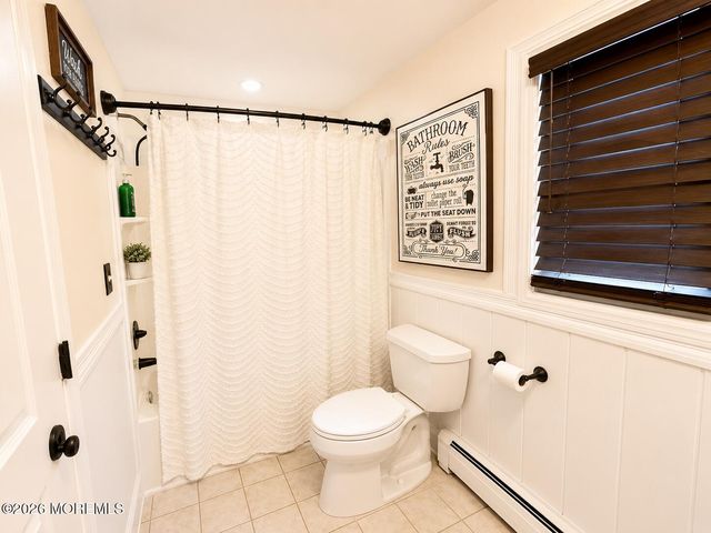 23 Fleetwood Drive, Hazlet, NJ 07730
