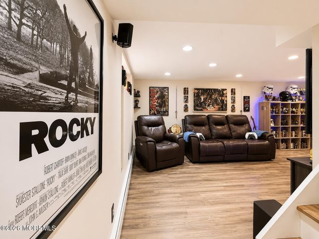 23 Fleetwood Drive, Hazlet, NJ 07730
