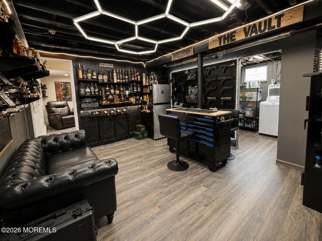 23 Fleetwood Drive, Hazlet, NJ 07730
