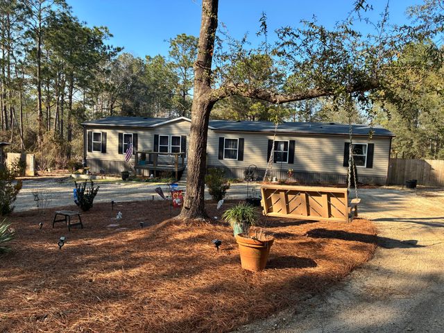 507 Stewart Drive, Defuniak Springs, FL 32433