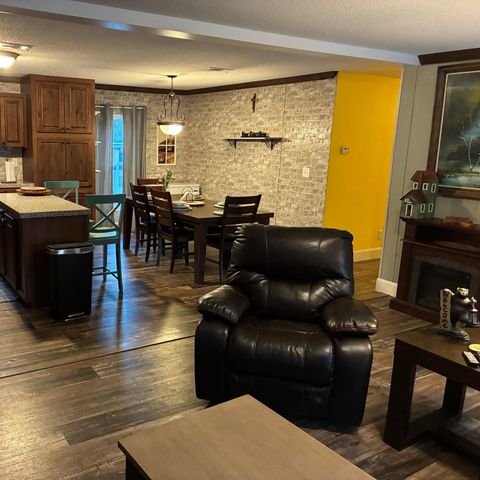 507 Stewart Drive, Defuniak Springs, FL 32433