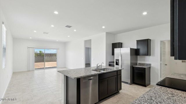 2740 W Sonrisa Avenue, Apache Junction, AZ 85120
