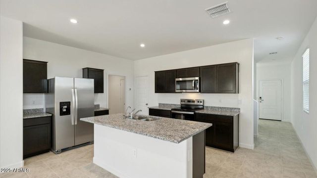 2740 W Sonrisa Avenue, Apache Junction, AZ 85120