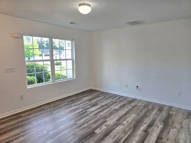 5 Bethel Street, Spartanburg, SC 29306