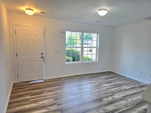 5 Bethel Street, Spartanburg, SC 29306