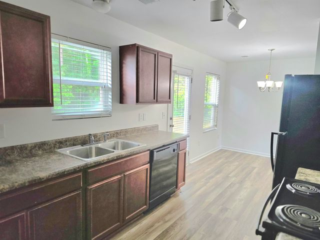 5 Bethel Street, Spartanburg, SC 29306